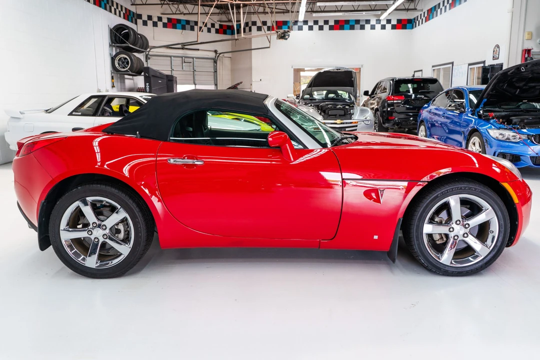 2008 Pontiac Solstice GXP - Image 13 of 31