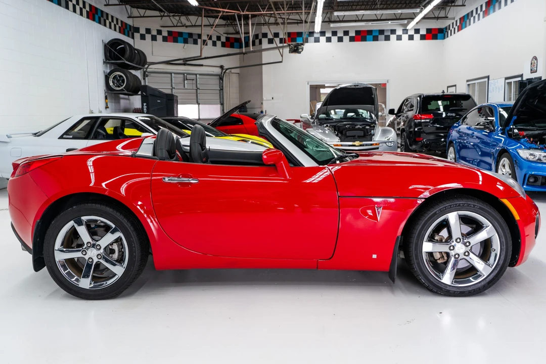 2008 Pontiac Solstice GXP - Image 5 of 31