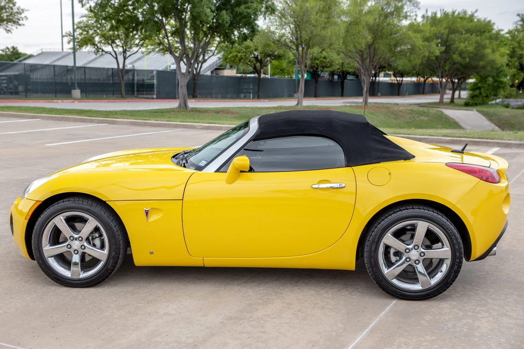 2008 Pontiac Solstice GXP - Image 8 of 31