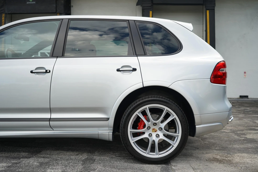 2008 Porsche 955/957 Cayenne GTS - Image 14 of 31