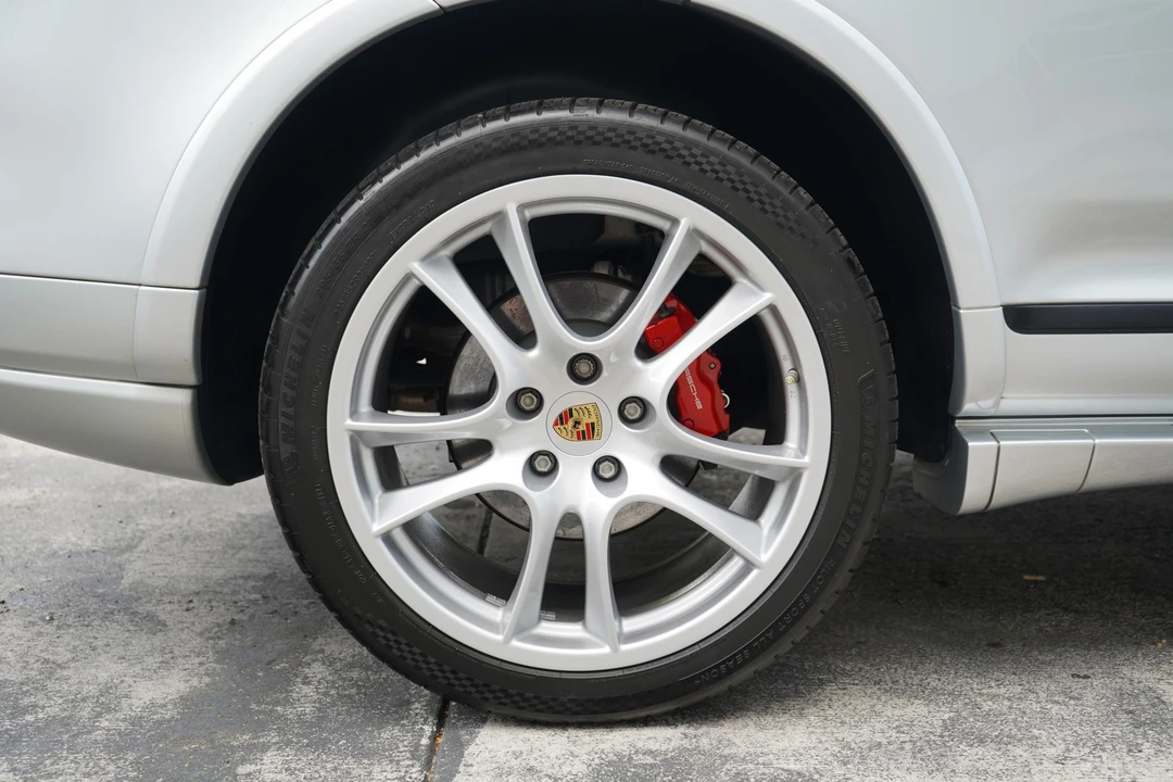 2008 Porsche 955/957 Cayenne GTS - Image 30 of 31