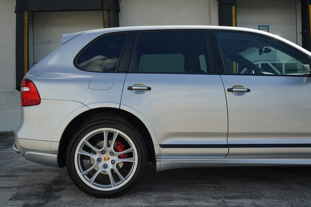 2008 Porsche 955/957 Cayenne GTS - Image 24 of 31