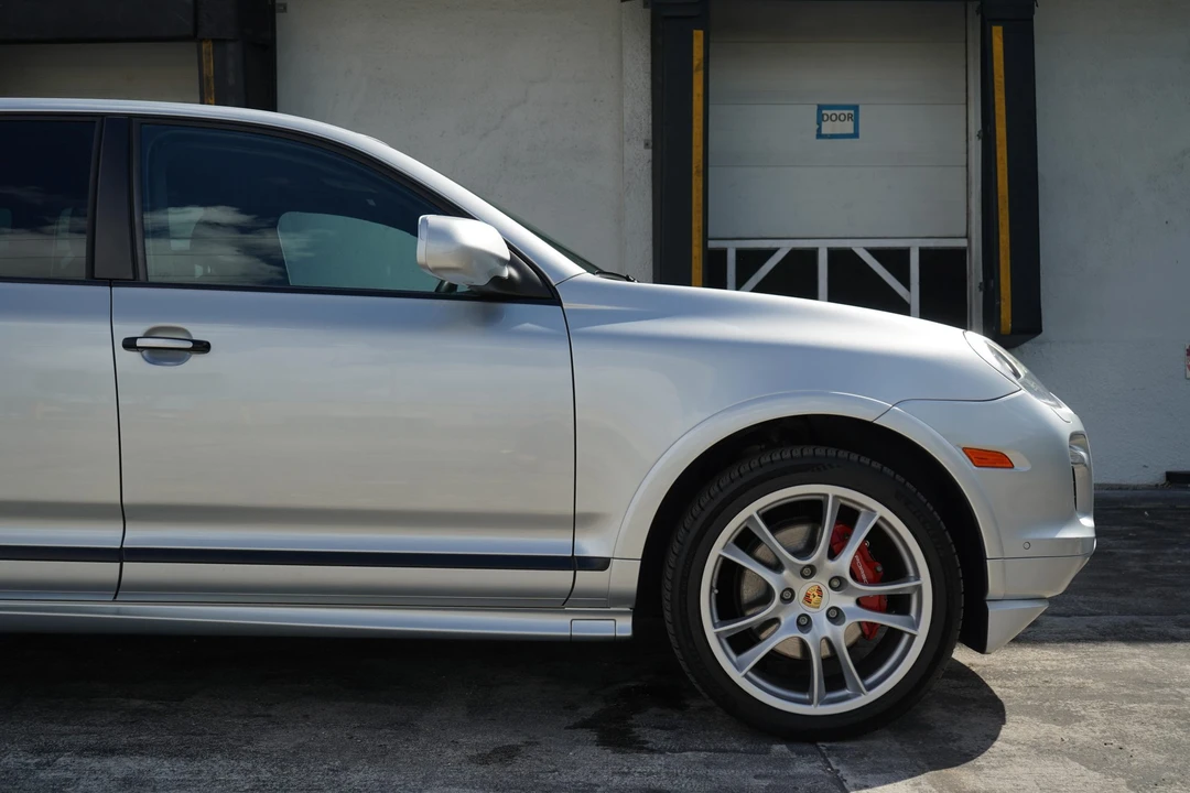 2008 Porsche 955/957 Cayenne GTS - Image 25 of 31