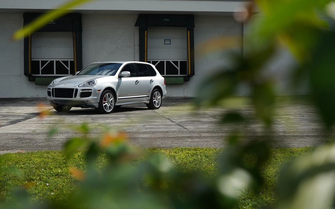 2008 Porsche 955/957 Cayenne GTS - Image 2 of 31
