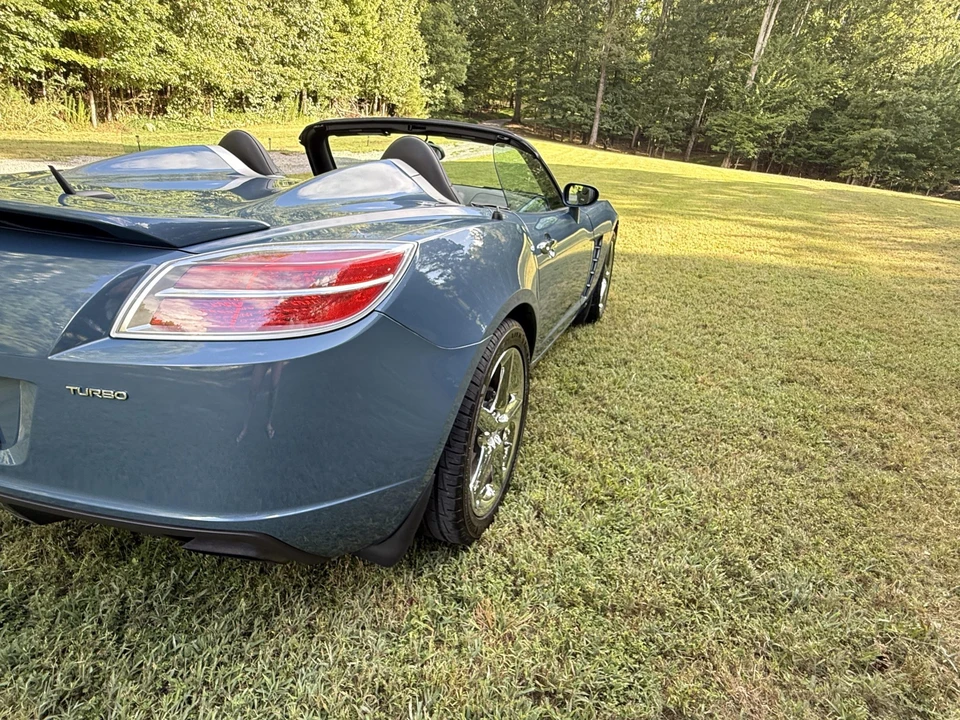 2008 Saturn Sky Red Line - Image 23 of 31
