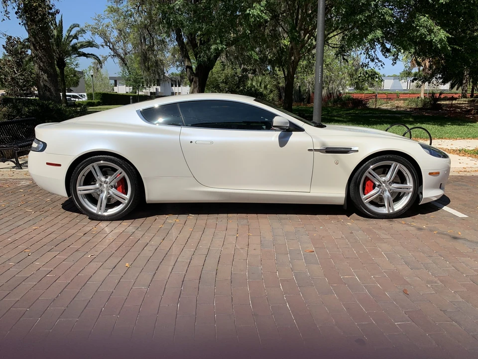 2009 Aston Martin DB9 - Image 2 of 31