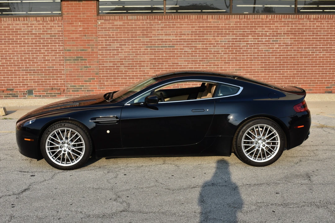 2009 Aston Martin V8 Vantage (2006-2017) - Image 17 of 31
