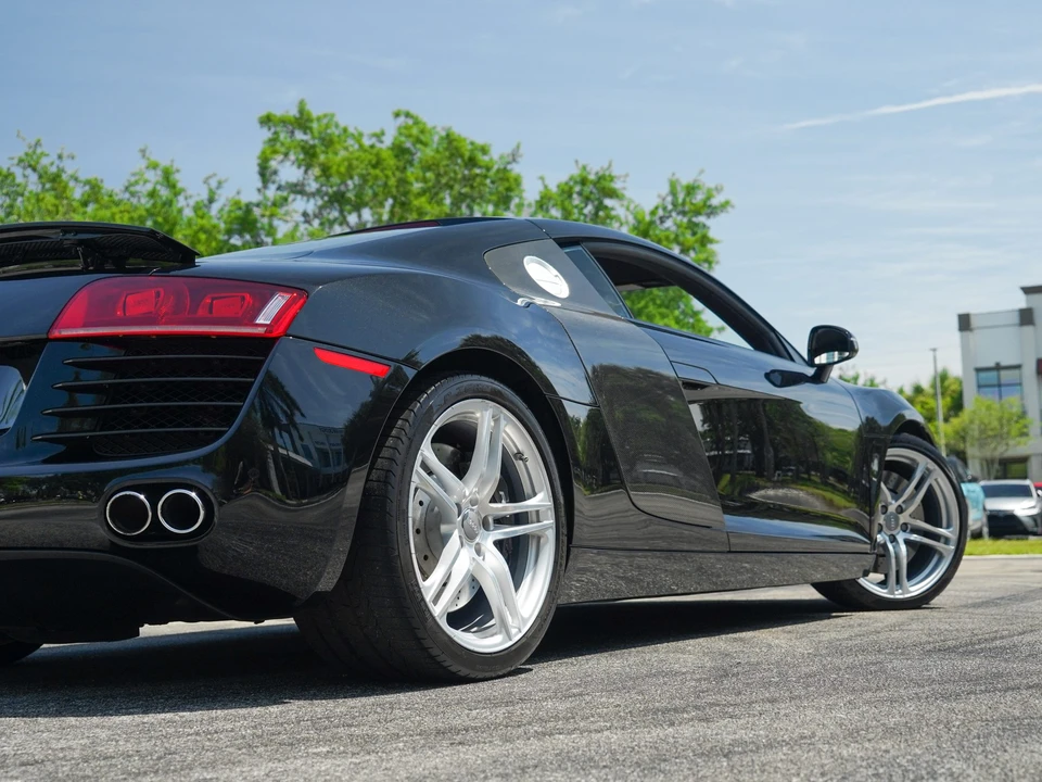 2009 Audi 42 R8 - Image 25 of 31
