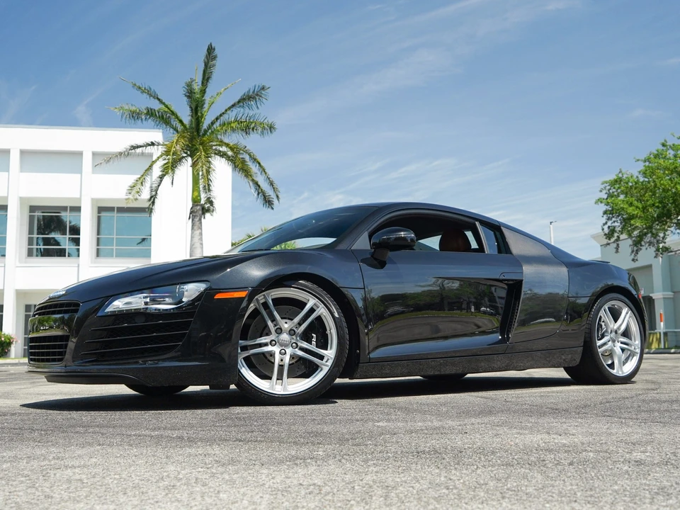 2009 Audi 42 R8 - Image 2 of 31