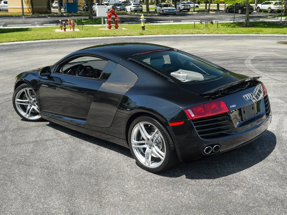 2009 Audi 42 R8 - Image 17 of 31