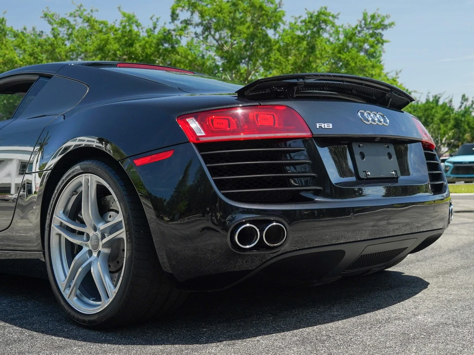 2009 Audi 42 R8 - Image 28 of 31