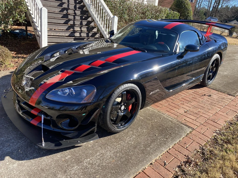 2009 Dodge Viper 3rd Gen - Image 2 of 31