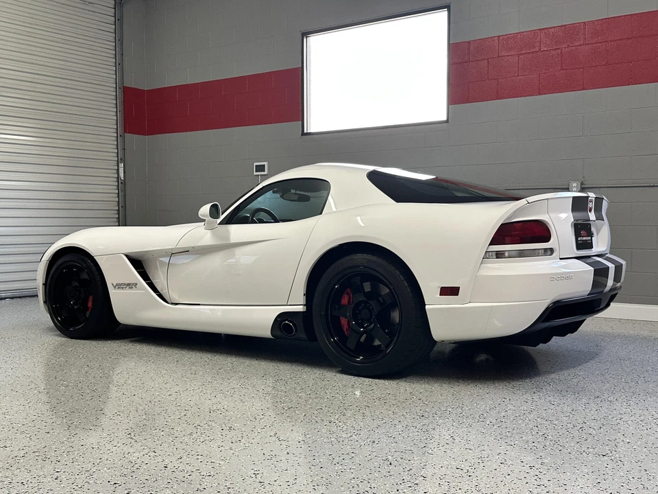 2009 Dodge Viper 4th Gen - Image 15 of 31