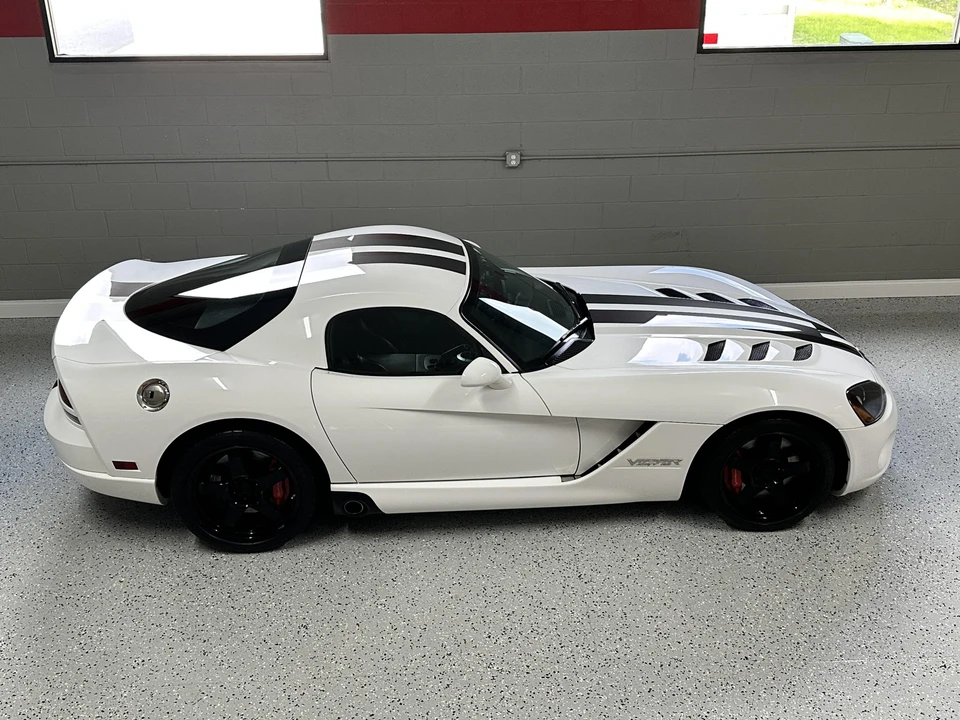 2009 Dodge Viper 4th Gen - Image 24 of 31