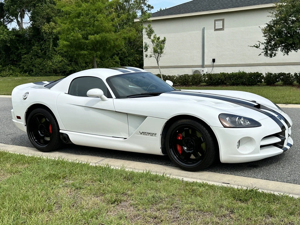 2009 Dodge Viper 4th Gen - Image 4 of 31