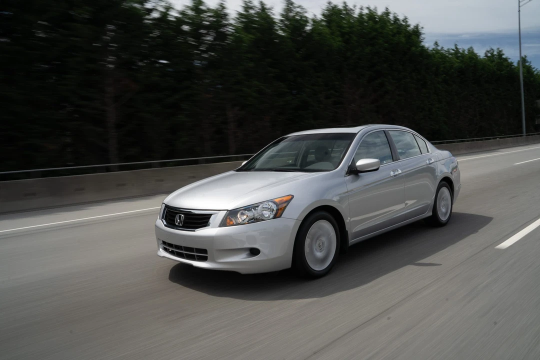 2009 Honda Accord 8th Gen - Image 11 of 31