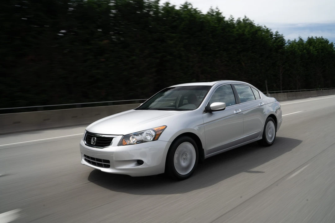 2009 Honda Accord 8th Gen - Image 12 of 31