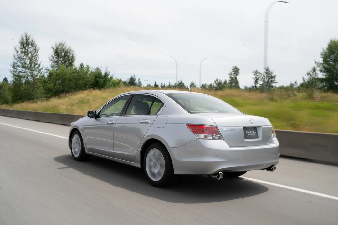 2009 Honda Accord 8th Gen - Image 15 of 31