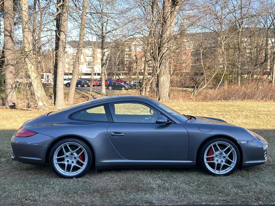 2009 Porsche 997 Carrera 4S - Image 12 of 31