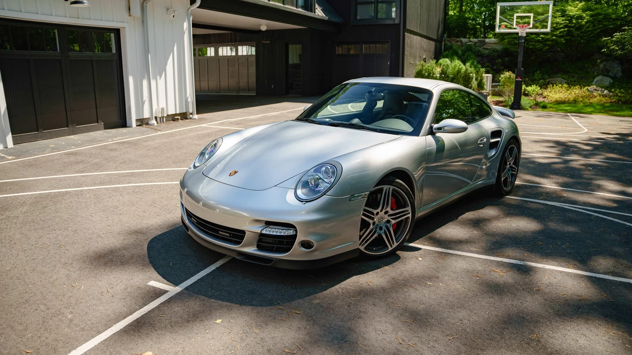 2009 Porsche 997 Turbo - Image 24 of 31