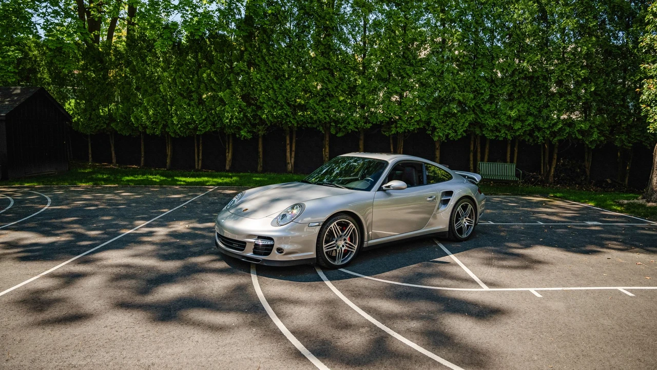 2009 Porsche 997 Turbo - Image 30 of 31