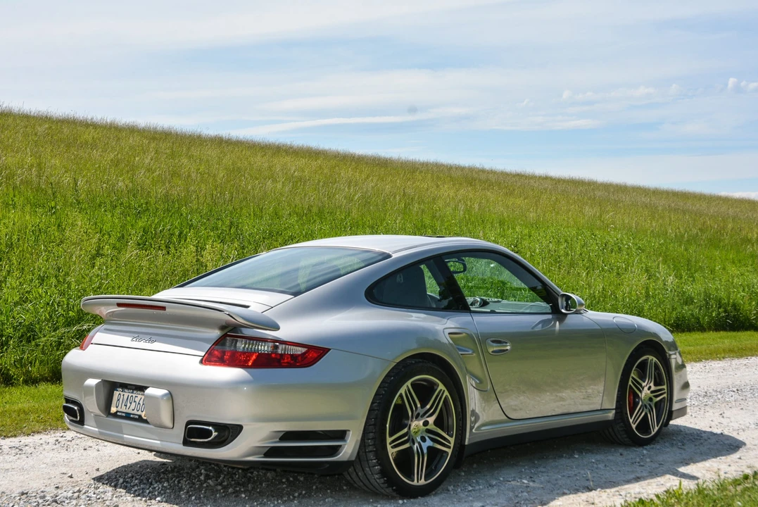 2009 Porsche 997 Turbo - Image 12 of 31