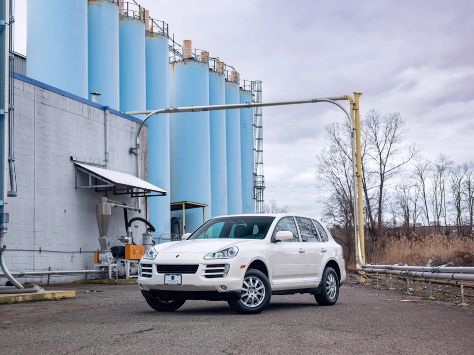 2009 Porsche 955/957 Cayenne - Image 2 of 31