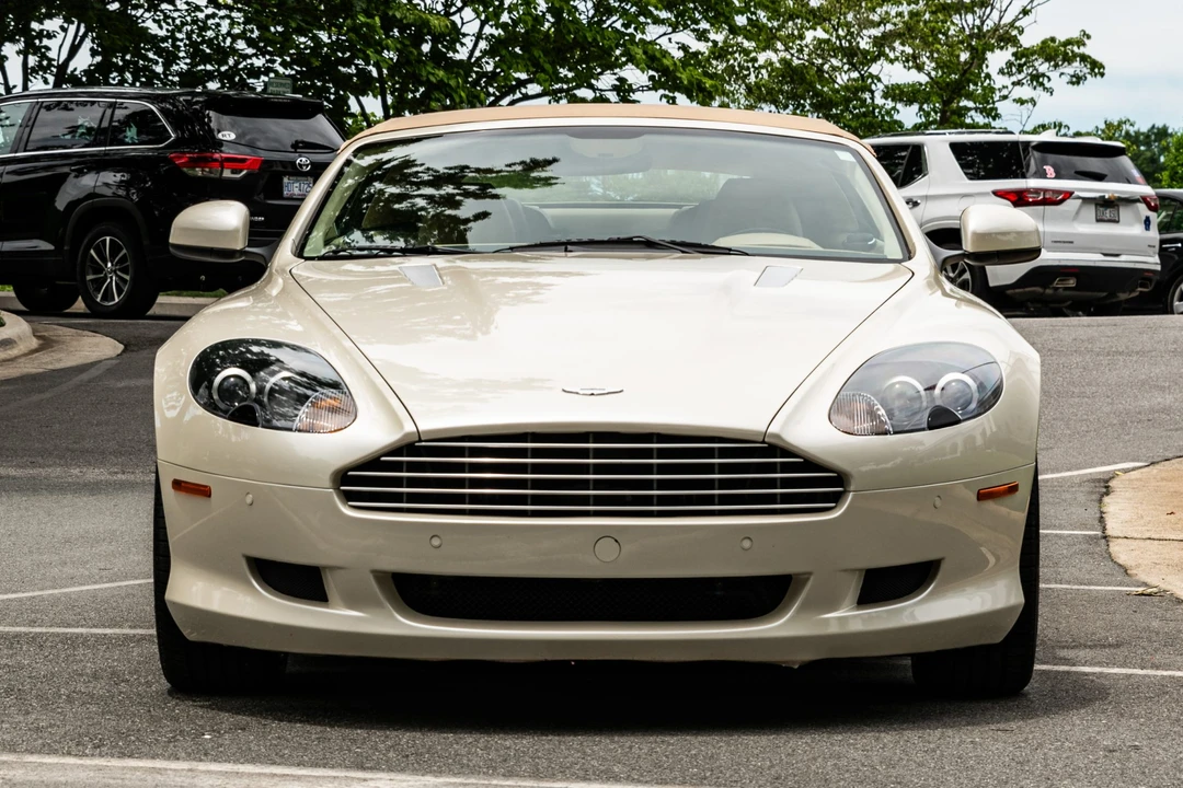 2010 Aston Martin DB9 - Image 10 of 31