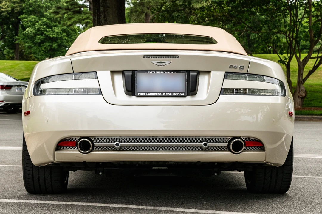 2010 Aston Martin DB9 - Image 14 of 31