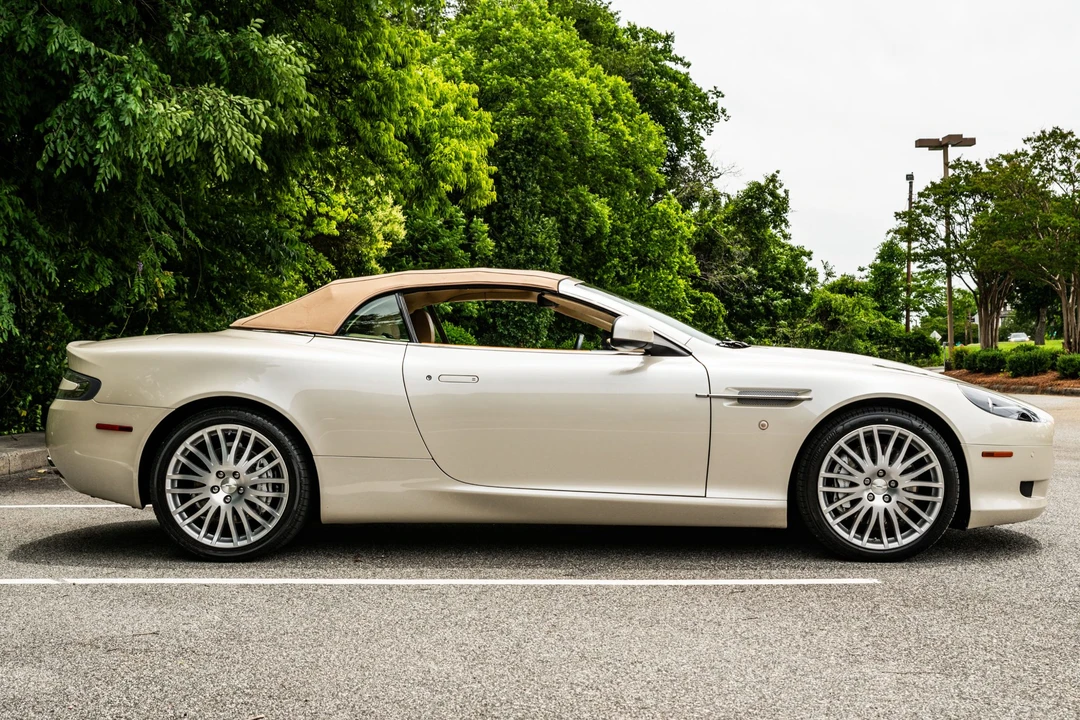 2010 Aston Martin DB9 - Image 6 of 31