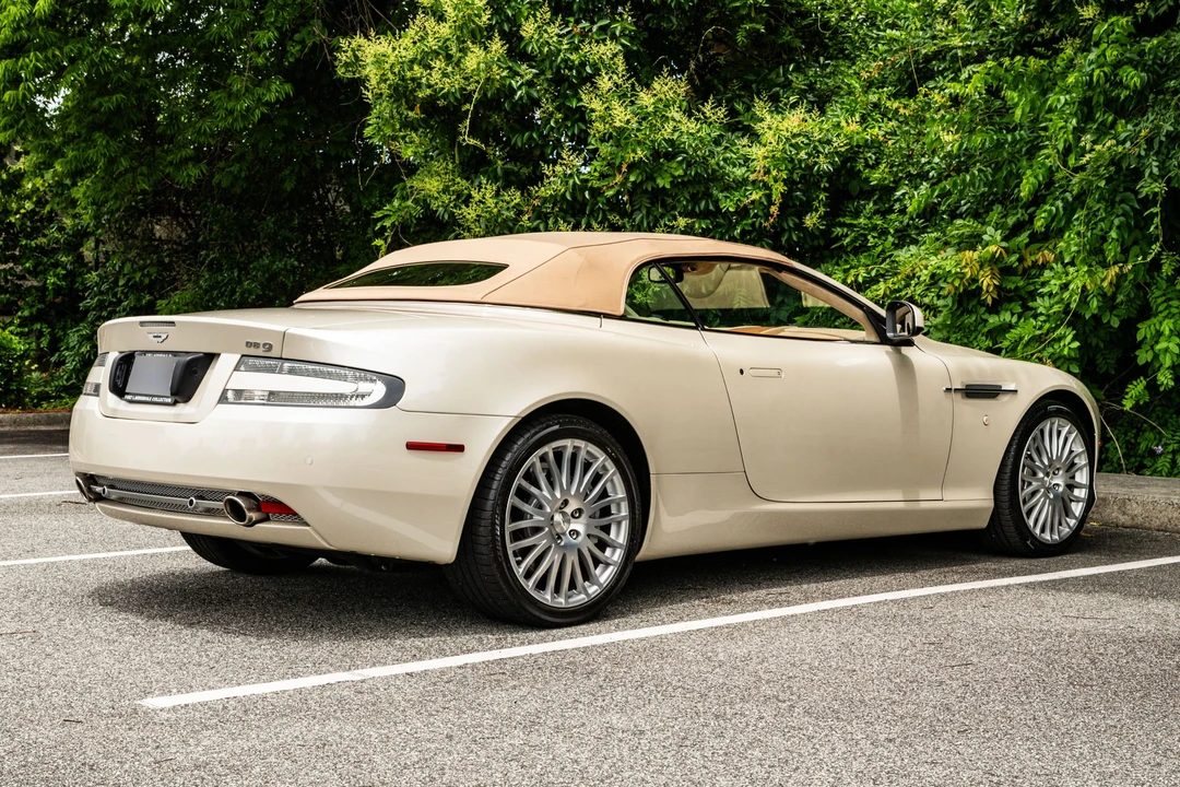 2010 Aston Martin DB9 - Image 9 of 31