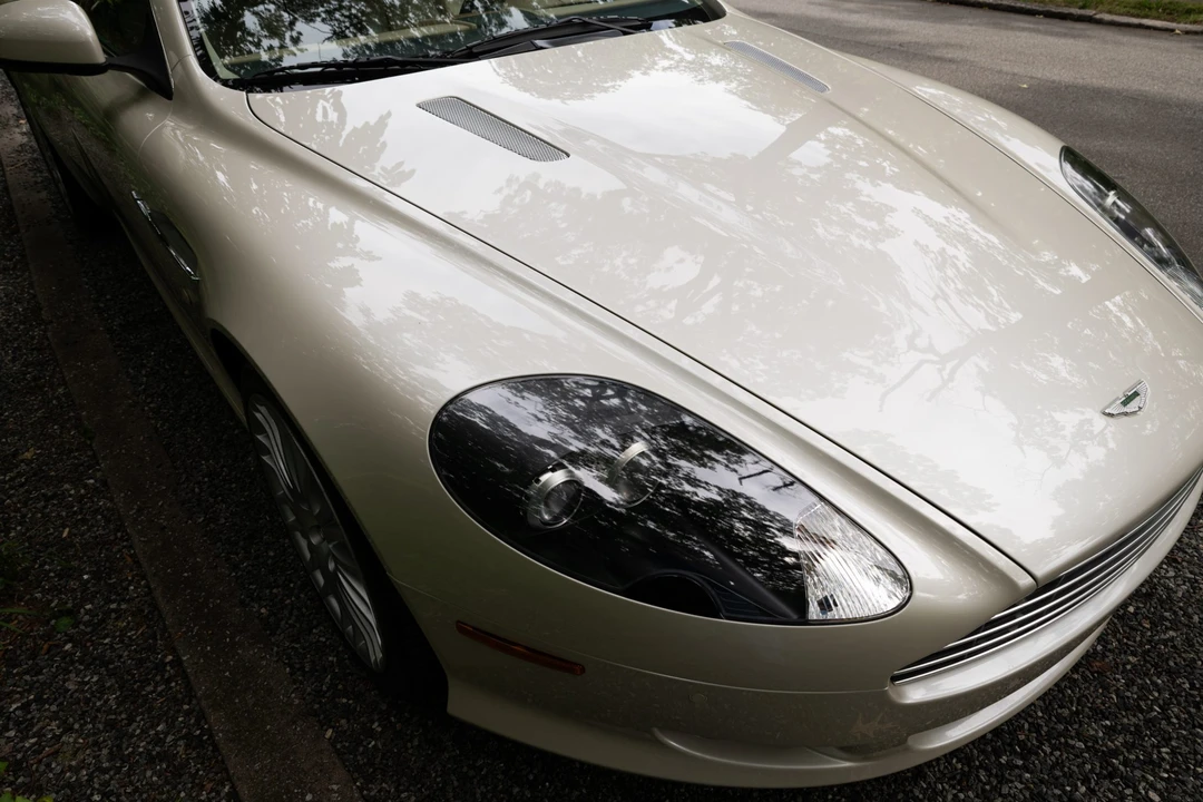 2010 Aston Martin DB9 - Image 27 of 31