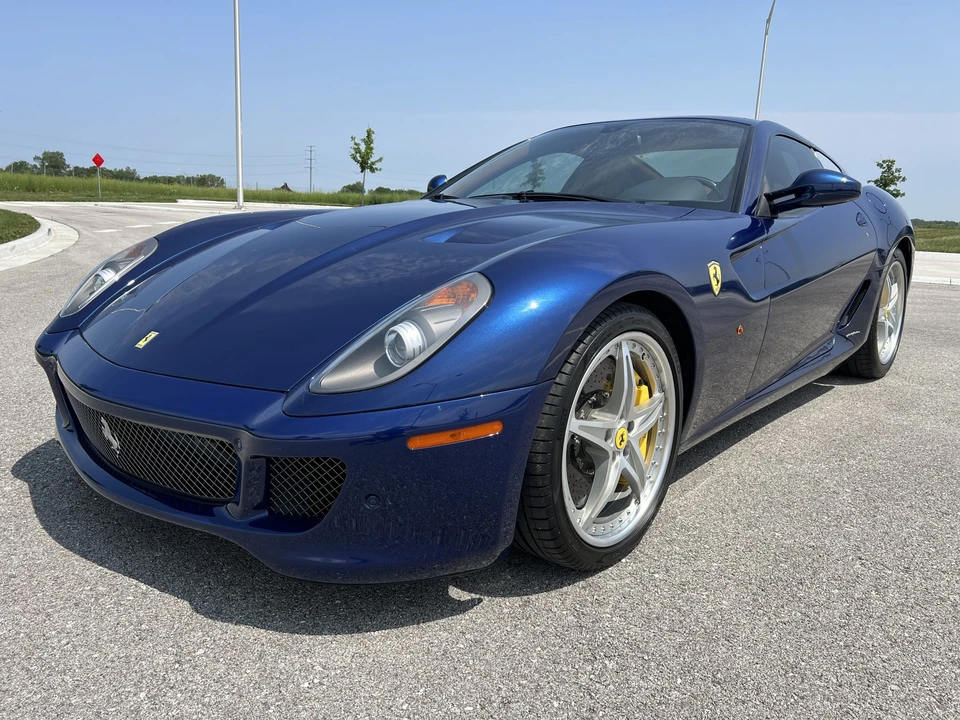 2010 Ferrari 599 GTB Fiorano - Image 2 of 31