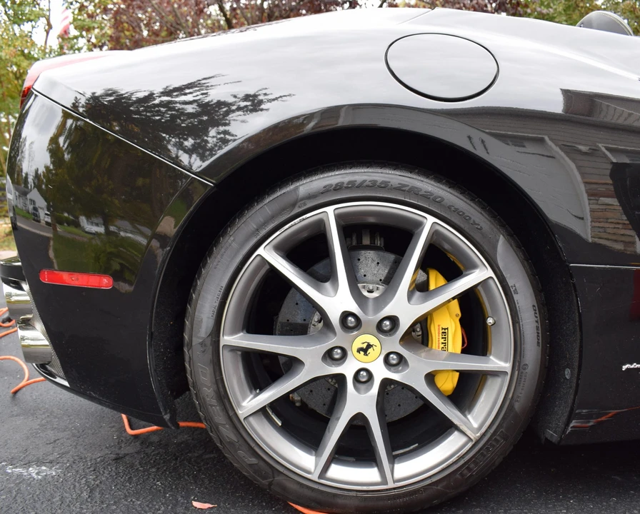2010 Ferrari California - Image 27 of 31