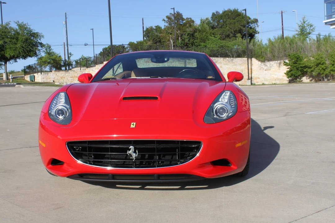 2010 Ferrari California - Image 25 of 31