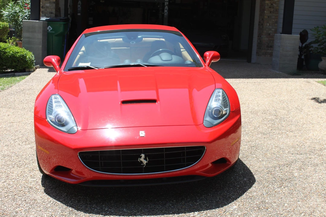2010 Ferrari California - Image 19 of 31