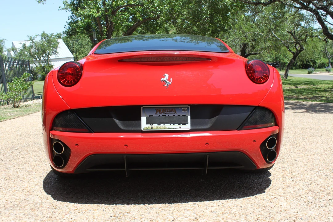 2010 Ferrari California - Image 13 of 31