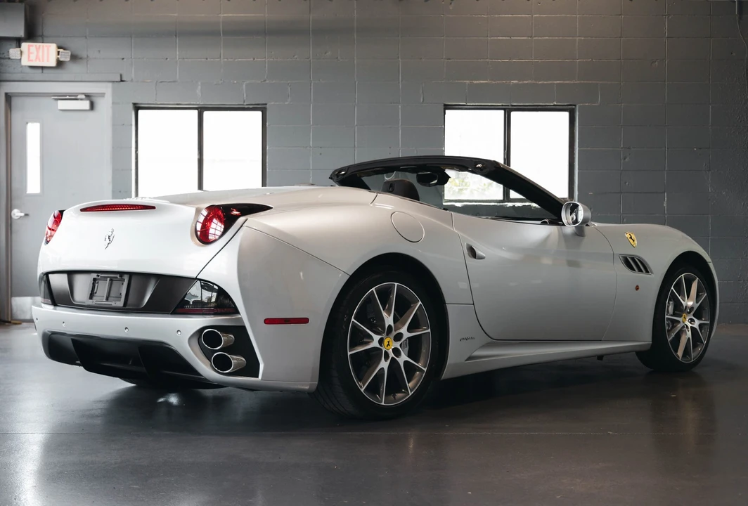 2010 Ferrari California - Image 6 of 31