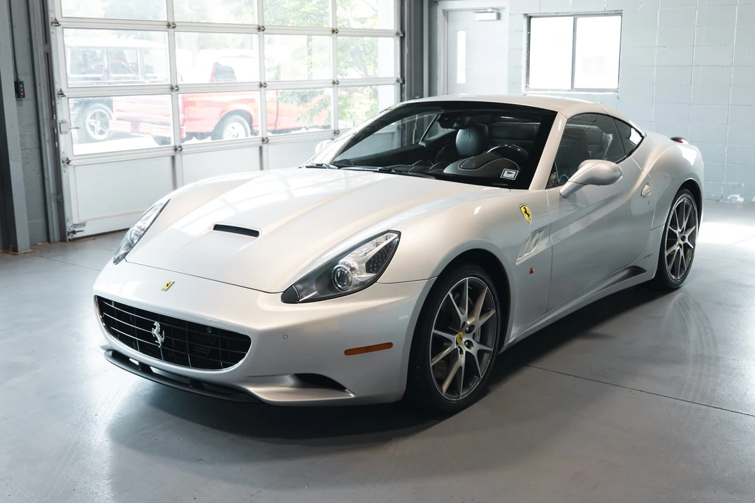 2010 Ferrari California - Image 10 of 31
