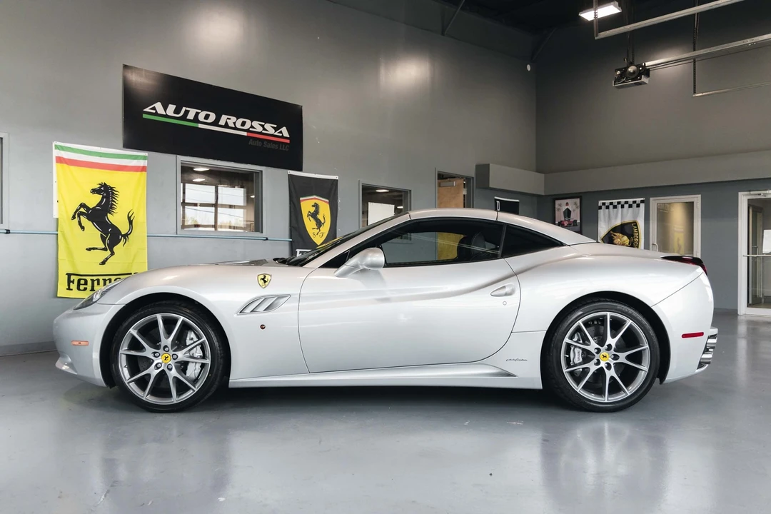2010 Ferrari California - Image 11 of 31