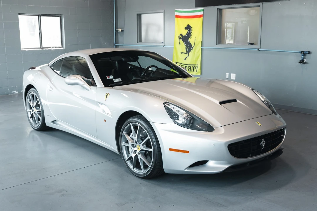 2010 Ferrari California - Image 16 of 31