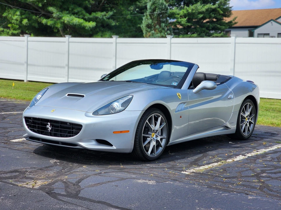 2010 Ferrari California - Image 19 of 31