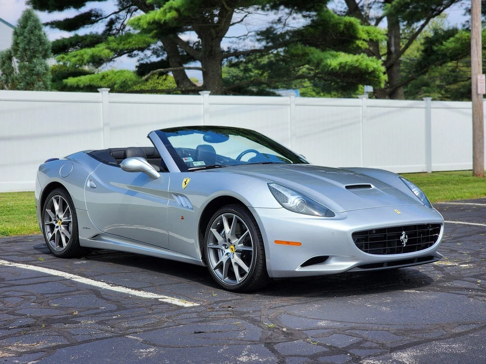 2010 Ferrari California - Image 21 of 31