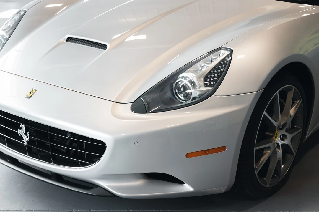 2010 Ferrari California - Image 27 of 31