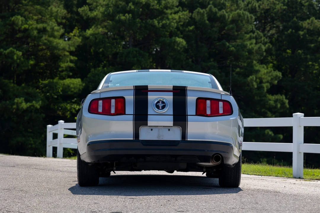2010 Ford S197 Mustang - Image 6 of 31