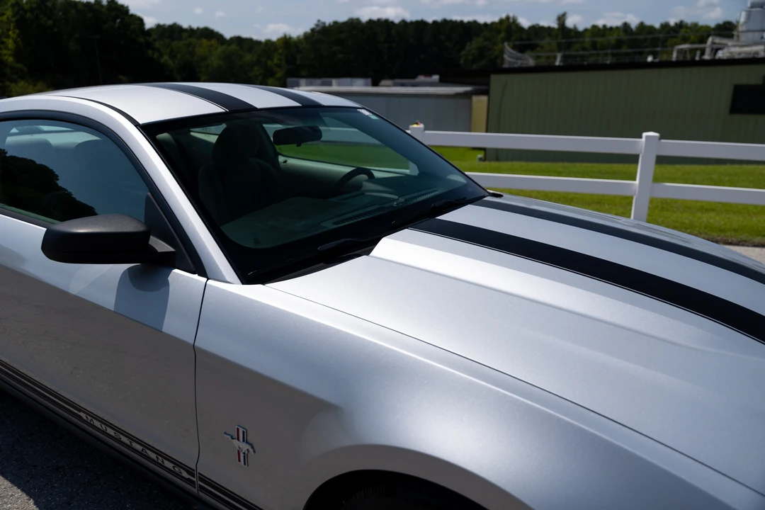 2010 Ford S197 Mustang - Image 29 of 31