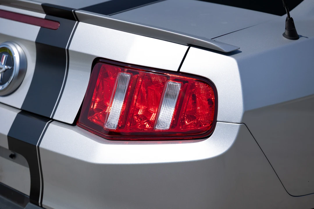 2010 Ford S197 Mustang - Image 17 of 31