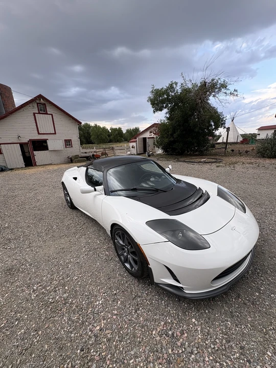 2010 Tesla Roadster - Image 6 of 31
