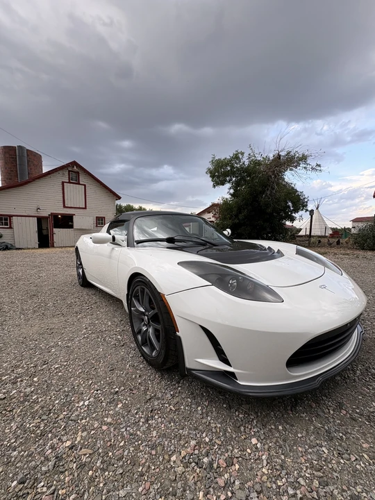 2010 Tesla Roadster - Image 5 of 31