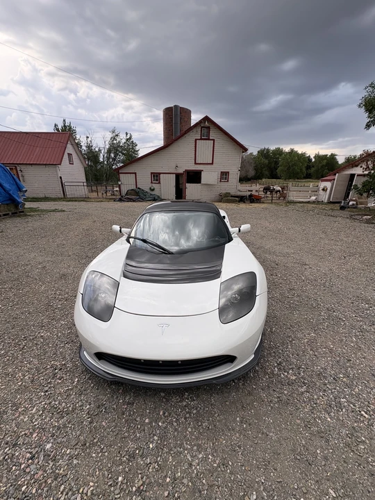 2010 Tesla Roadster - Image 3 of 31